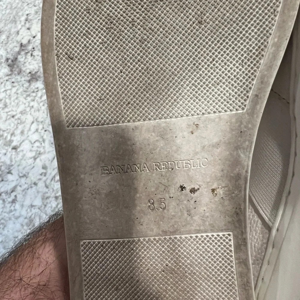 Banana Republic Shoes - 8.5‎